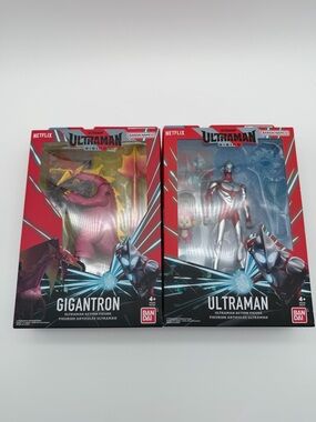 Bandai Ultraman & Gigantron Action Figures - Red, Pink